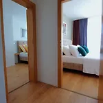 Noor Lux Apartment *