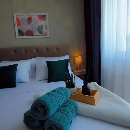 Noor Lux Apartment